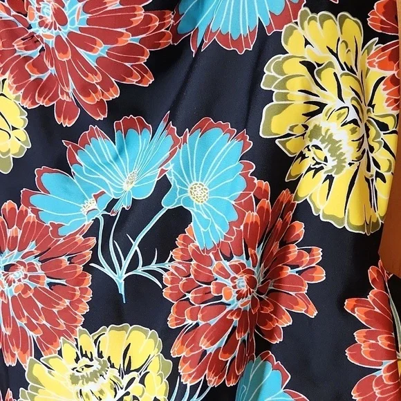 Jones New York Black Floral ONE Piece Swimsuit size Med - Picture 3 of 8